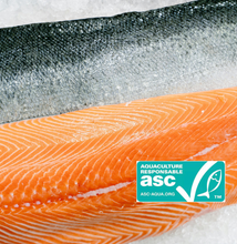 Load image into Gallery viewer, Norwegian Salmon Fillet FRESH - **LARGE** ONLY +- R450 p.kg! **SAVE R200**