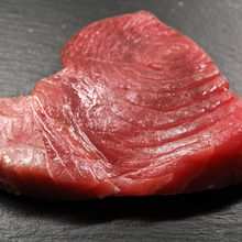 Load image into Gallery viewer, Tuna Steaks 180/220 - R395 for 5 portions **SAVE R155**