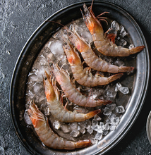 Load image into Gallery viewer, Vannamei Head On Prawns- Butterfly Cut &amp; Deveined 16/20 700g - KING **SAVE R30**